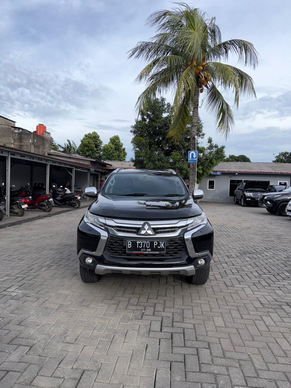 Gambar PAJERO SPORT 2.4 DAKAR AT